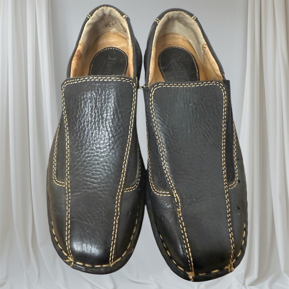 Born Women's Loafer SlipOn Shoe Black Leather Size 6